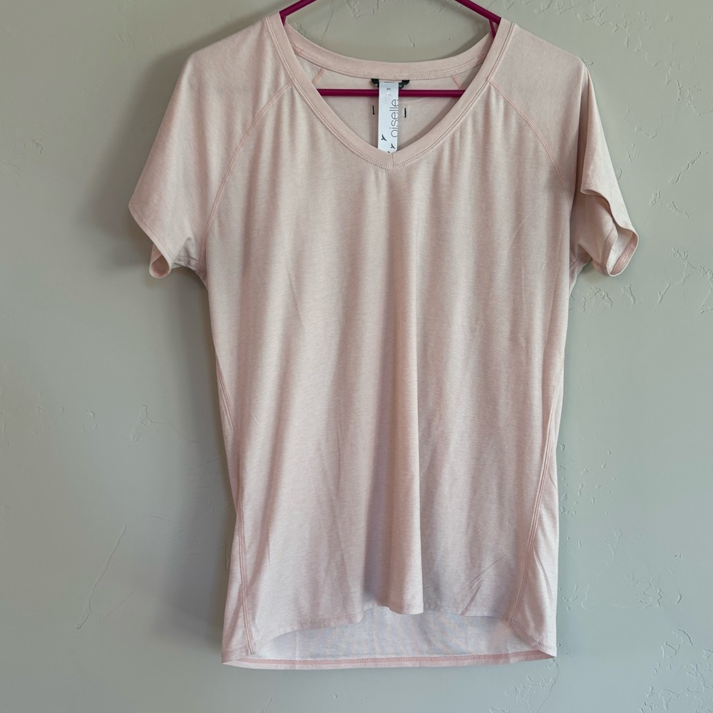 Oiselle light lux v-neck tee in rose/white, size 10